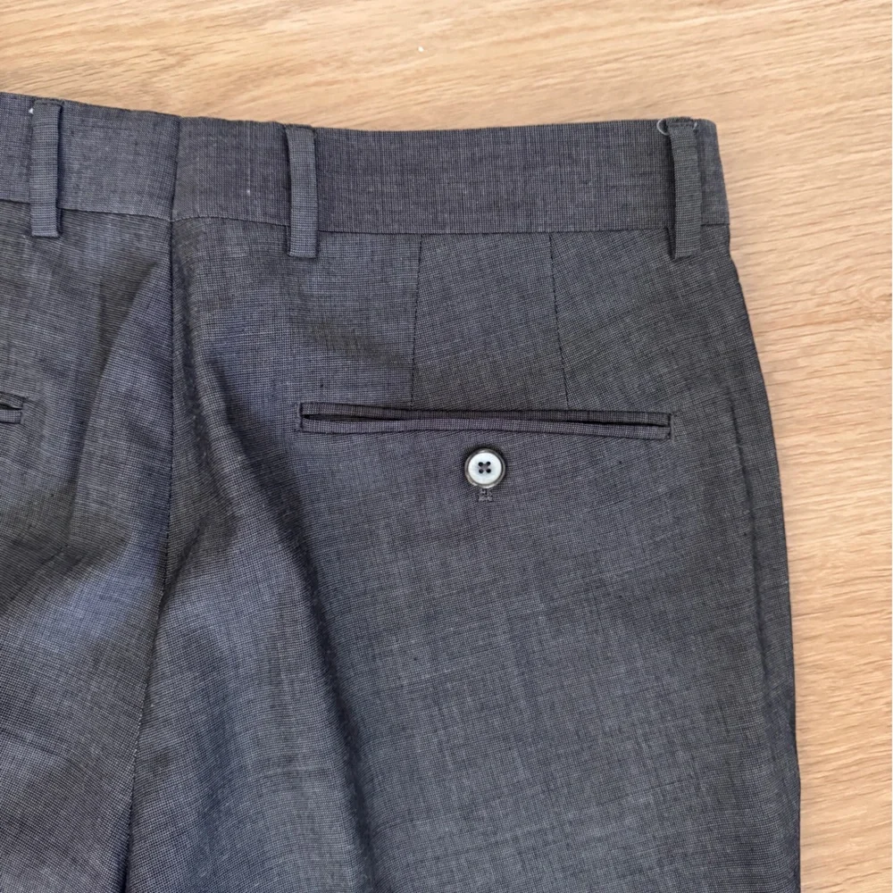 Zara Men's Charcoal Suit 2 piece Jacket and trousers